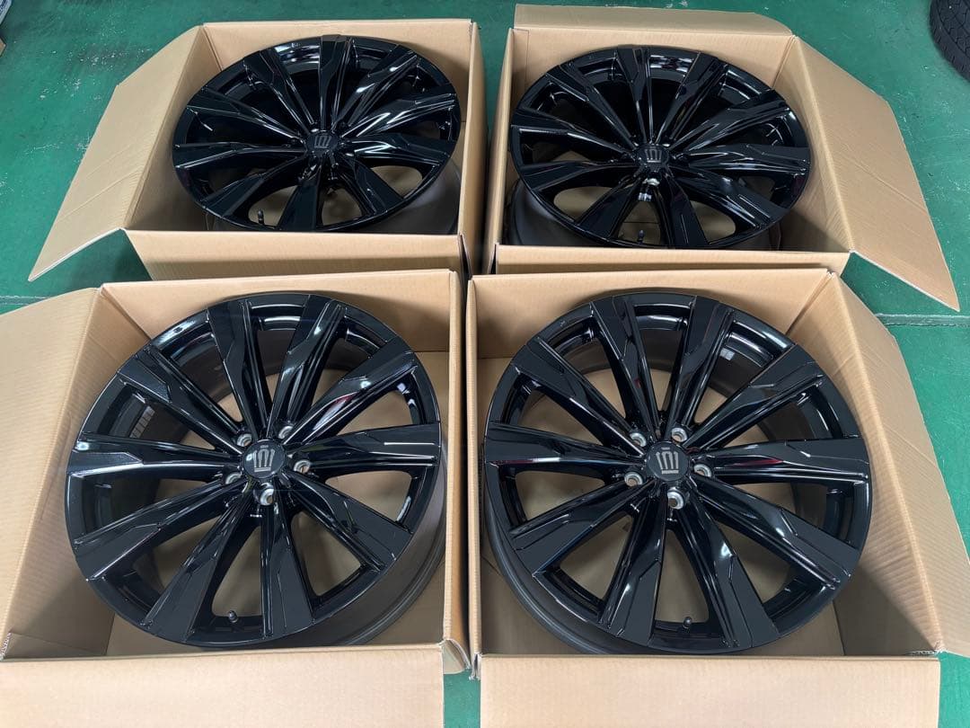 トヨタクラウン純正アルミホイール4本セット新車外し‼️